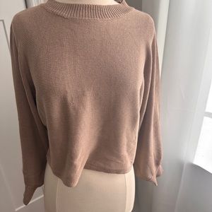 Women’s Boutique Brand Taupe Cropped Sweater